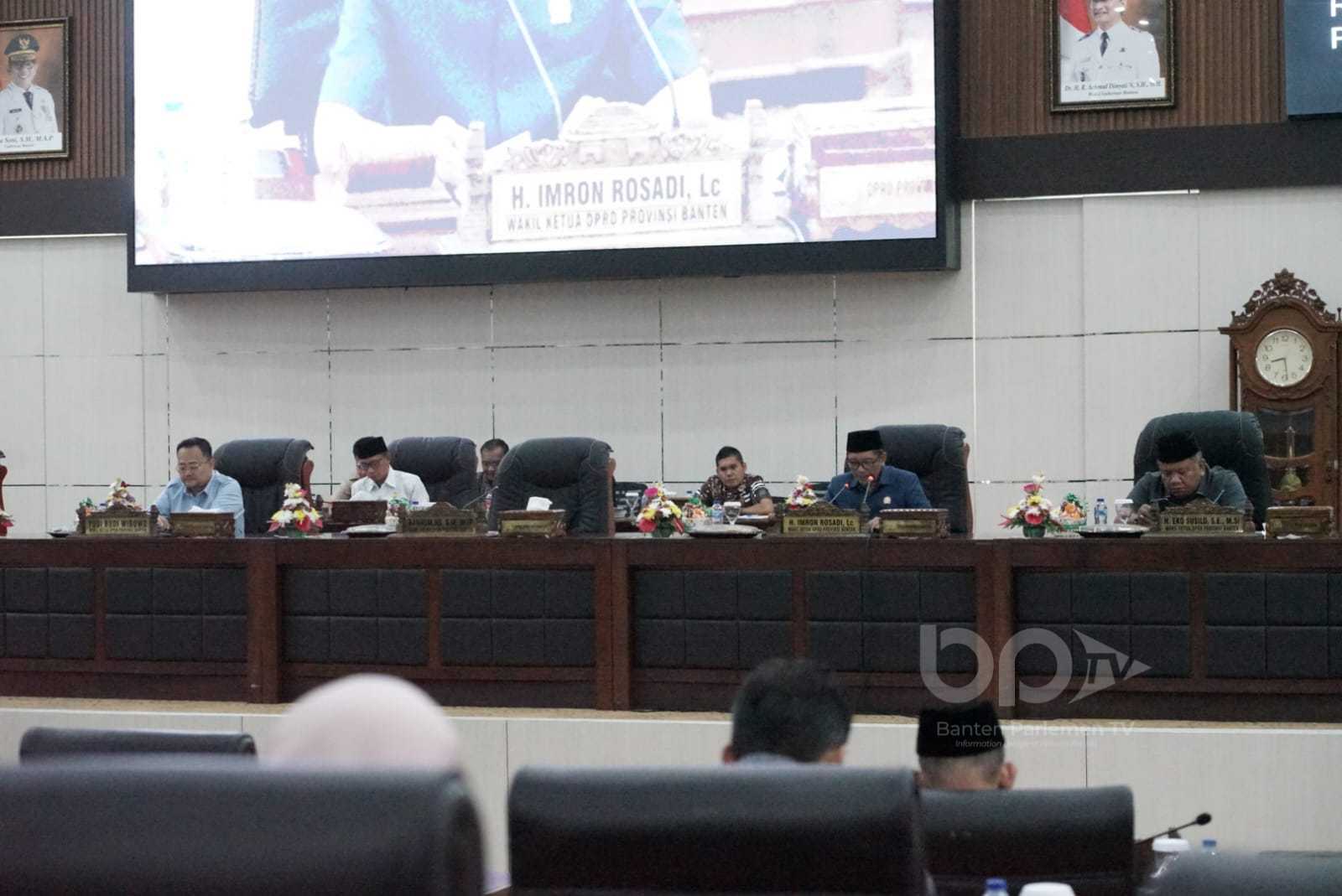 Rapat Paripurna Penyampaian Laporan Kinerja Pimpinan DPRD Provinsi Banten Tahun 2025